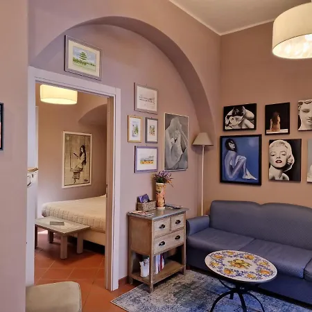 Il Cortile Di San Rufino *