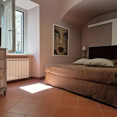 Il Cortile Di San Rufino *