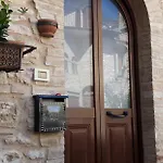 Il Cortile Di San Rufino *