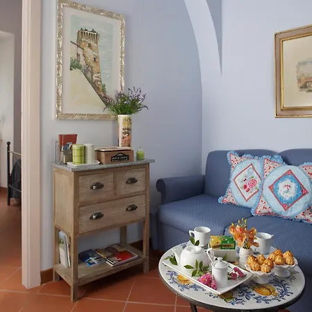 Il Cortile Di San Rufino