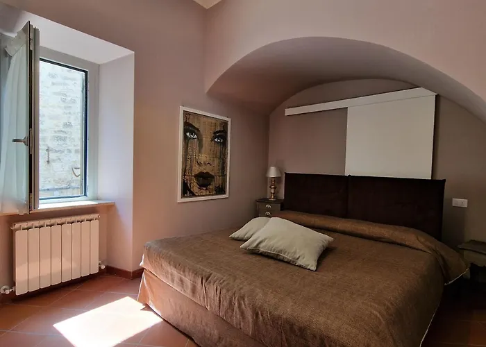 Il Cortile Di San Rufino *