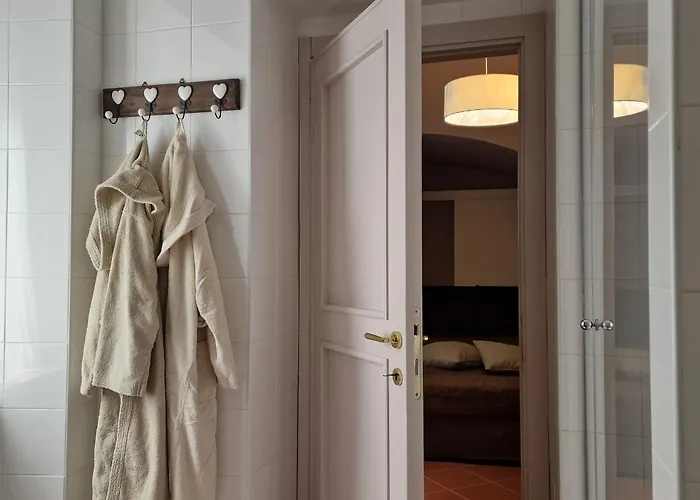 Il Cortile Di San Rufino * Assisi